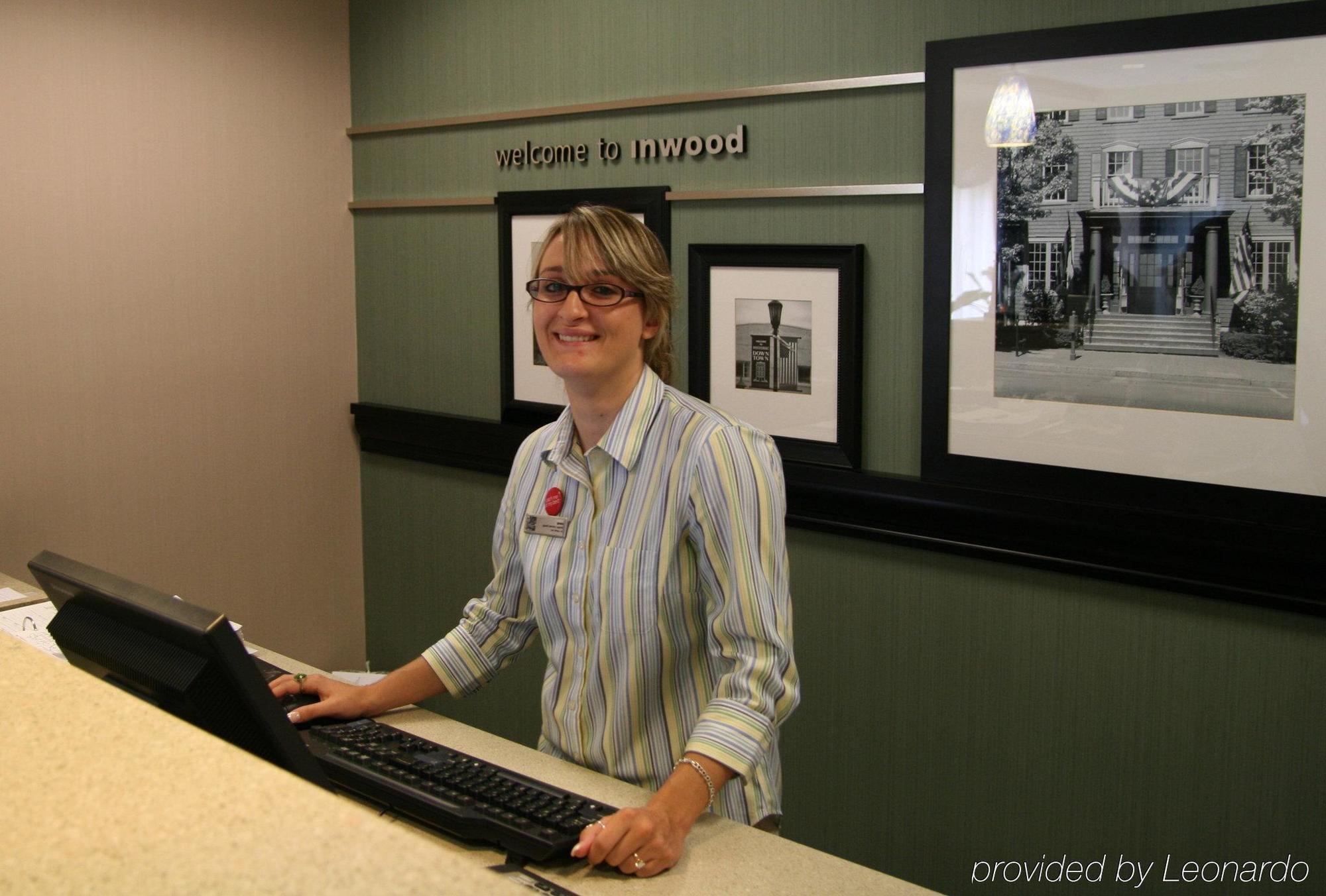 Hampton Inn Inwood Dalaman gambar